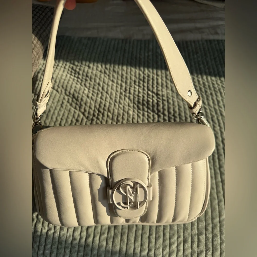 NWT Steve Madden Quilted Cream Shoulder Bag - Picture 4 of 9